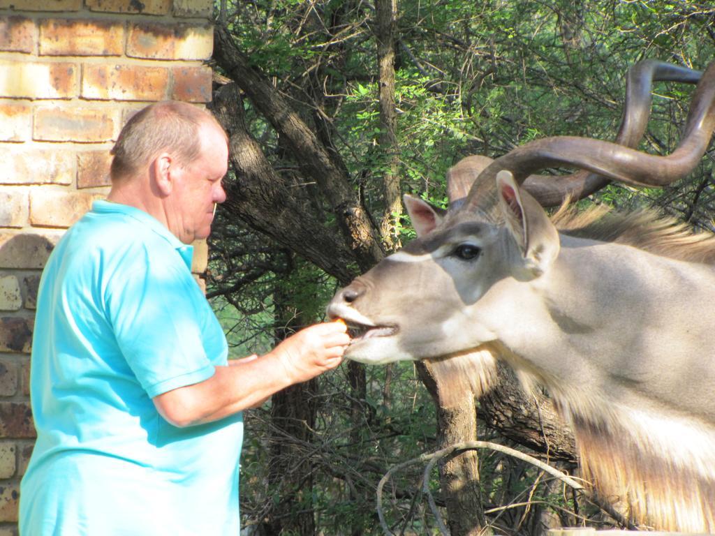 Serenity Du Bois Lodge Marloth Park Exterior photo